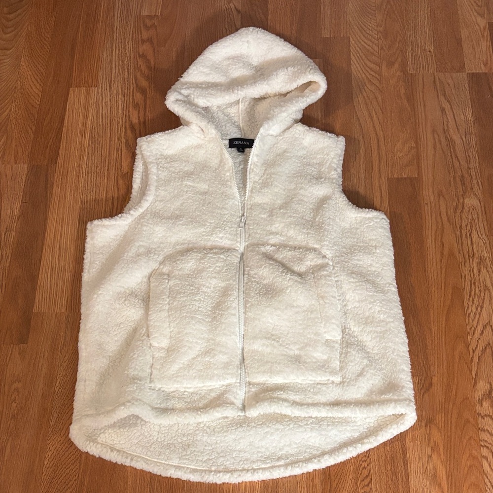 Zenana Outfitters Ivory Fleece Vest Full Zipper Front Pocket